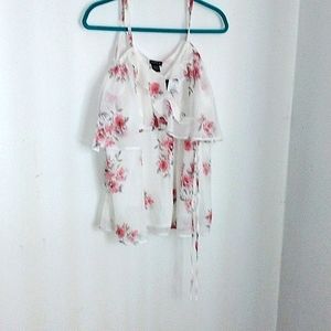 Torrid floral blouse with bell sleeve NwT